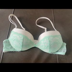 Victoria’s Secret Demi bra 34A